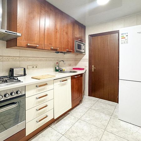 Charming Rooms In Shared Apartment Near Camp Nou Barcelona Eksteriør bilde